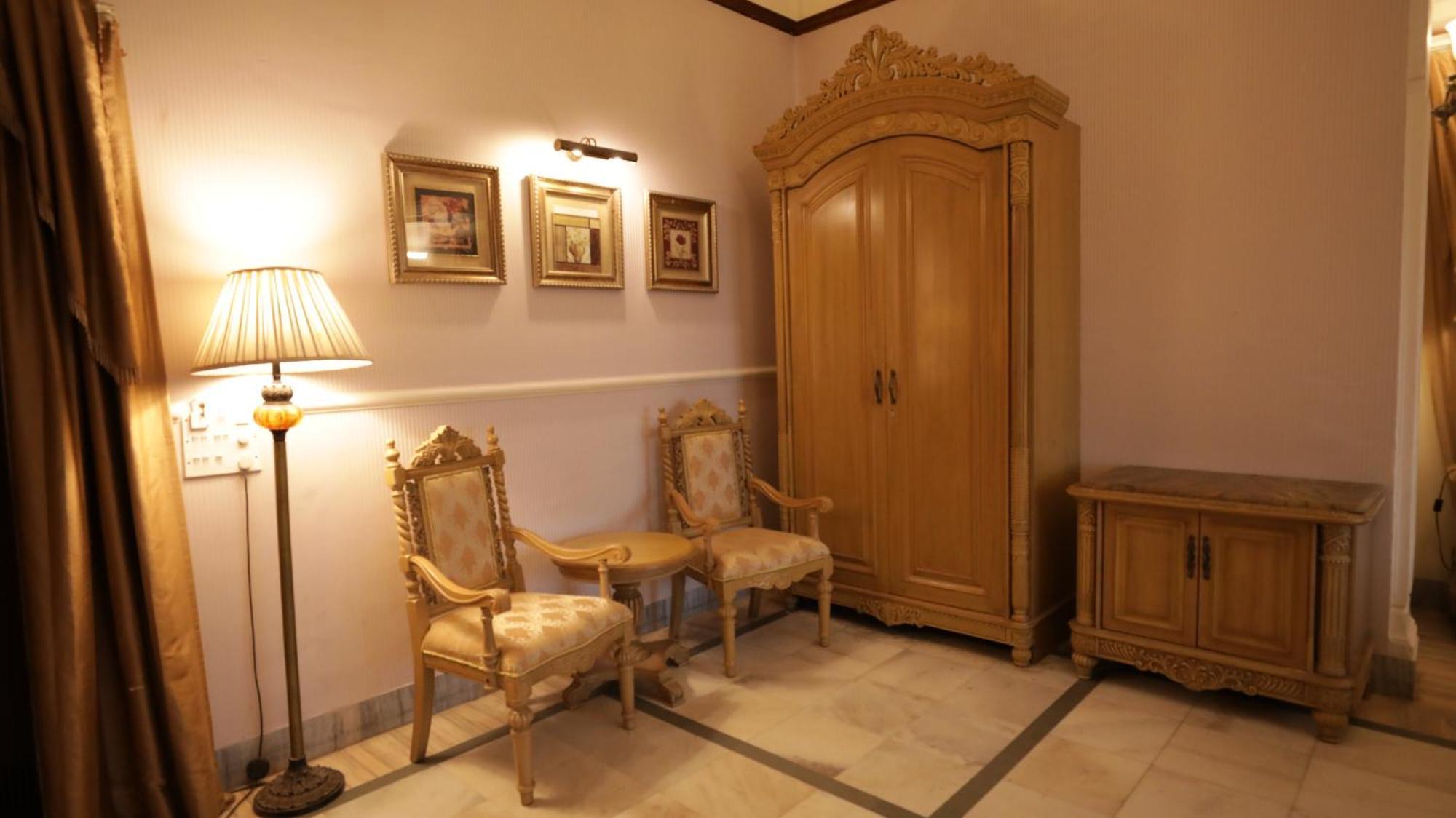 אג'מר Hotel Merwara Estate- A Luxury Heritage Resort מראה חיצוני תמונה