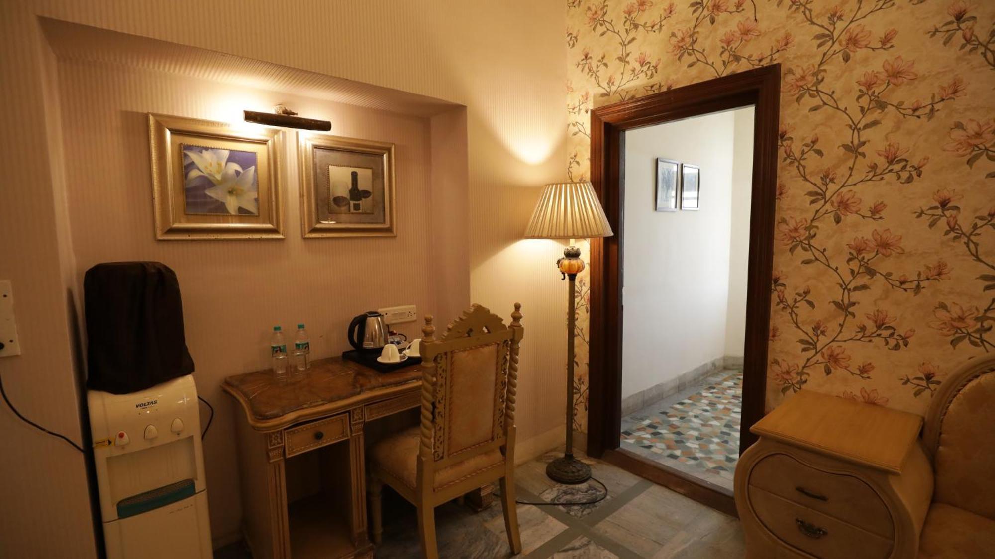 אג'מר Hotel Merwara Estate- A Luxury Heritage Resort מראה חיצוני תמונה